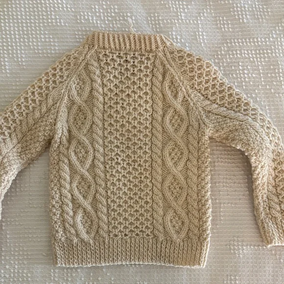 Child’s Cozy Cable Knit Wool Sweater- Vintage Handmade - Picture 10 of 12